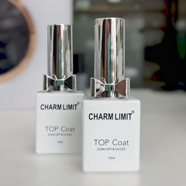 Top coat charm limit moño